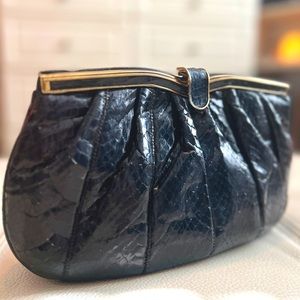 🖤VINTAGE SNAKESKIN CLUTCH🖤